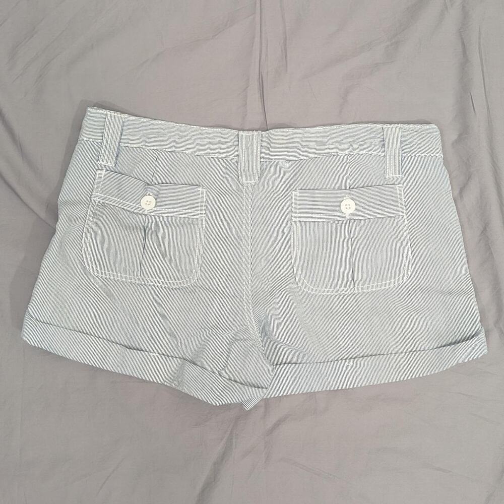 Blue‑white pinstripe 100% cotton cuffed shorts by SO Wear It Declare It, size 13 - Picture 3 of 6